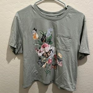 Green Zoe+Liv Graphic T-shirt Size:XL